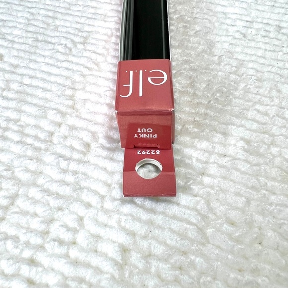 🎁Pick 5 for $25🎁 E.l.f. Pout Clout Lip Plumping Pen - Picture 6 of 7